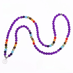Collana e bracciale con 108 perle di ametista e ciondolo argento dell'Albero della Vita