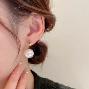 Elegant gold plated pearl earrings for women with minimalist retro french style aesthetic