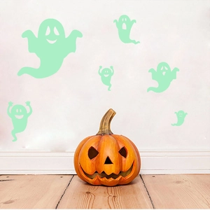 Luminous green ghost wall stickers and orange pumpkin lantern for Halloween room decor