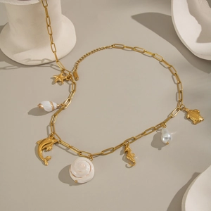 Collier en acier inoxydable doré 18K avec pendentifs hippocampe, étoile de mer et perle