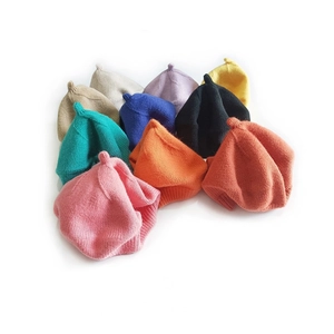 Bérets en maille pour enfants aux couleurs variées avec texture côtelée et douce