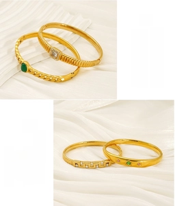 Bracelets en acier inoxydable doré polis avec pierres d'émeraude et zircons