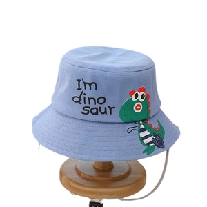 Cappello da sole azzurro per bambini con stampa dinosauro verde e laccetto