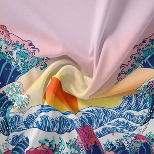 Dettaglio ravvicinato del tessuto con stampa onde Ukiyo-e e grana tessile morbida