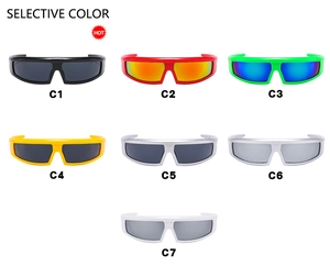 Plusieurs variantes de couleurs de lunettes de cyclisme style Y2K en matrice
