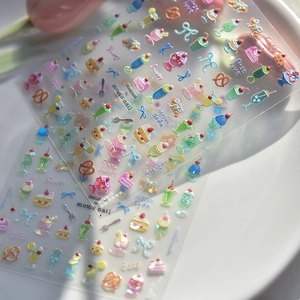 Détail des stickers ongles en relief TO-4405 aux motifs fraises et desserts