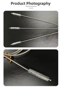 Lot de trois brosses à paille longues en nylon avec tiges en acier inoxydable poli