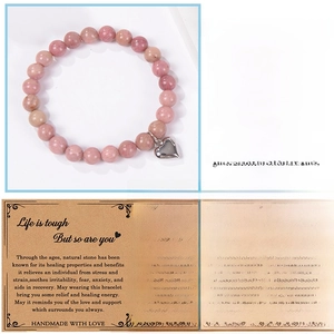 Bracelet perlé en pierre naturelle rose avec pendentif cœur en argent et carte cadeau