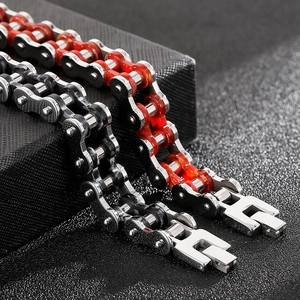 Punk-Stil Edelstahl Fahrradkettenarmband in kräftigen roten und schwarzen Metallfarben