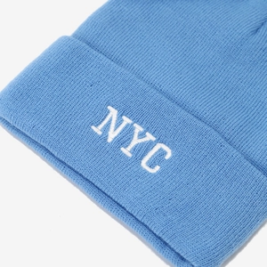 Bonnet en tricot côtelé bleu ciel avec broderie NYC blanche, bonnet d'hiver doux et chaud