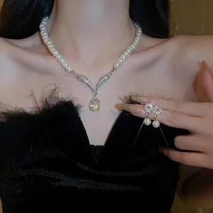 Water Drop Rhinestone Artificial Pearl Necklace And Stud Earrings For Women French Luxury Elegant Style Alloy Imitation Artificial Pearl Jewelry