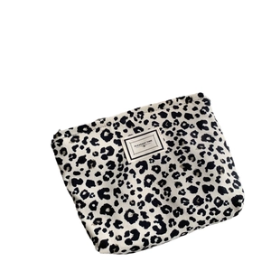 Trousse à maquillage en toile avec imprimé léopard élégant et fermeture à glissière