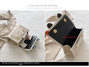 Internal structure of the animal-themed square bag with slots for phone and cosmetics