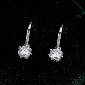 Sparkling S925 sterling silver snowflake moissanite stud earrings with 6-prong round cut stone