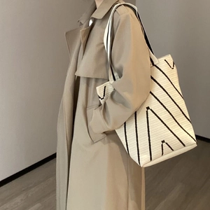 Knitted Tote Bag Women Large Capacity Geometric Stripe Wave Pattern Polyester Minimalist Commuter Shoulder Handbag