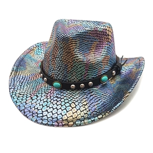 Cappello Da Cowboy Western Trama Pelle Di Serpente Cangiante Tesa Larga Poliestere Con Fascia Ecopelle Borchie E Turchese