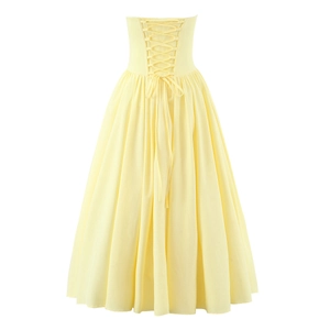 Robe bustier jaune pâle avec corset à lacets au dos et silhouette évasée élégante