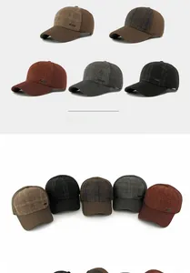Dettaglio di cappelli baseball invernali in quattro colori con trama in tweed e logo in metallo