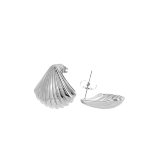 Polished titanium steel shell earrings in silver color with striped flower texture