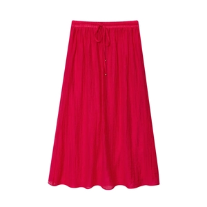 Ensemble haut court imprimé fuchsia et jupe midi plissée avec taille élastique à cordon
