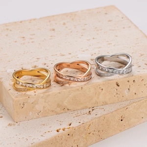 Fashion Stainless Steel Cross Heart Zirconia Ring Polished Gold Rose Gold Silver Tone Jewelry Accessory For Women