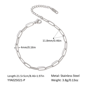 Detail view of stainless steel chain anklet with technical size and weight specifications