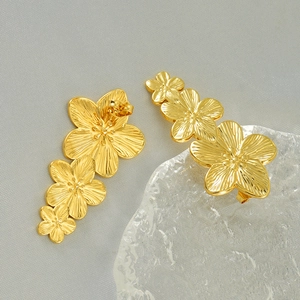 Elegant 18k gold-plated triple floral dangle earrings with realistic petal textures