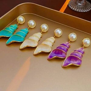 Vintage shell drop earrings with faux pearls and colorful enamel glaze in a gold-tone tray