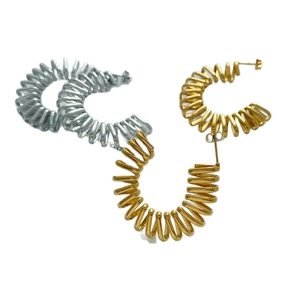 Minimalist C-shaped spring design metal hoop earrings in gold and silver finishes