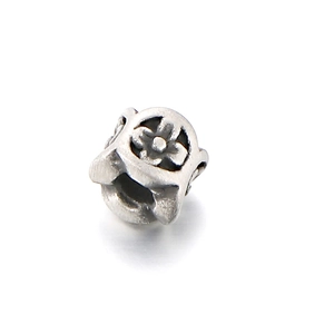 Titanium steel cylinder bead with engraved clover pattern for bracelet accessories