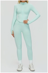 Détails de l'ensemble de yoga sans couture vert menthe avec trous pour les pouces et texture