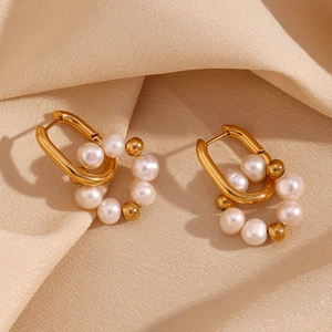 Orecchini a Cerchio a Forma di U in Acciaio Inossidabile Placcato Oro 18K Con Perla d'Acqua Dolce per Donna Gioielli di Moda