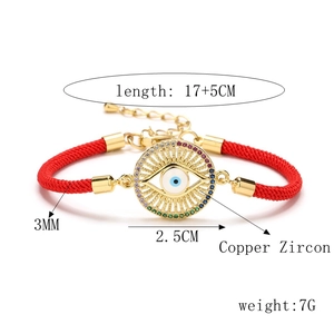Détail du bracelet Evil Eye en cordon tressé rouge avec pendentif zircon et dimensions