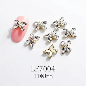 Abalorios de uñas mariposa de cristal K9 3D con diamantes para manicura DIY 11x8mm