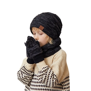 3-delige winterset voor kinderen met gebreide muts, nekwarmer en handschoenen in grijs