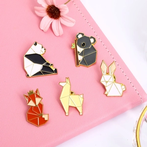 Geometric Origami Animal Brooch Pin Alloy Enamel Cartoon Panda Fox Rabbit Koala Alpaca Jewelry Badge Bag Accessories