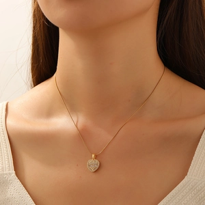 Collier Pendentif Coeur Chaîne Acier Inoxydable Cuivre Zircone Cubique Pavé Forme De Coeur Bijoux Mode Pour Femmes