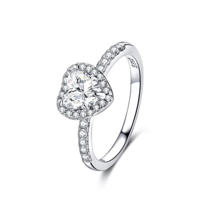 Elegant 925 sterling silver heart-shaped zircon ring with 18k white gold plating