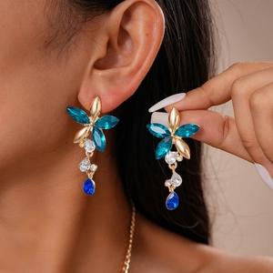 Parure de boucles d'oreilles vintage dorées avec cristaux bleus et strass