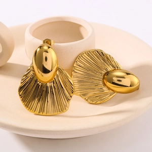 Stainless Steel Fan Shape Earrings 18K Gold Plated Vintage Textured Shell Design Jewelry For Women Unique Elegance