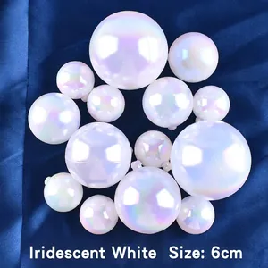 Iridescent white 6cm decorative spheres with pearl reflection for cake toppers and baking decor