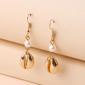 Fashionable golden shell and pearl drop earrings for women with a marine-themed design