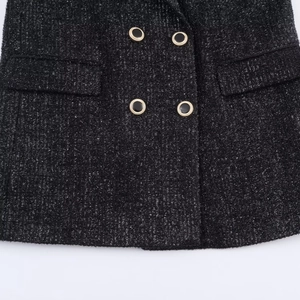 Damen Tweed-Blazer in Schwarz mit silbernen Metallic-Fäden und Doppelreiher-Knöpfen