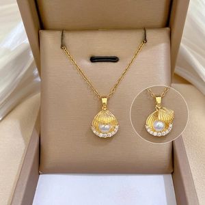 Collier Pendentif Coquillage Chaîne En Acier Titane Cuivre Micro Incrusté Zircon Künstliche Perle Blanche Élégant Bijoux De Luxe Pour Femmes