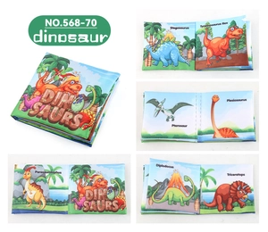 Détails des pages du livre en tissu dinosaure avec illustrations de T-Rex et Tricératops