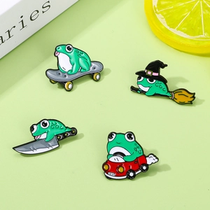 Funny Green Frog Enamel Pin Alloy Brooch Cartoon Animal Lapel Pin For Clothing Backpack Hat Decor Fashion Jewelry Gift