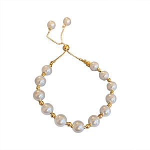 Minimalist pearl geometric bracelet with adjustable gold-tone pull chain closure