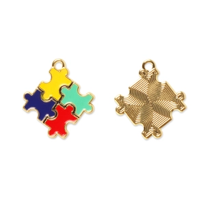 Bunter Puzzle-Herz-Anhänger aus vergoldeter Legierung für DIY-Schmuck und Halsketten