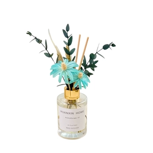 120ml Reed Diffuser with dried flowers and green eucalyptus leaves in glass bottle