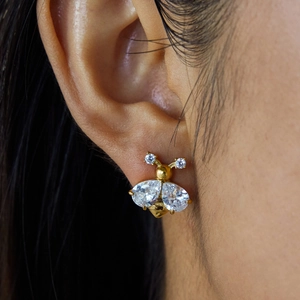 Classic 18K gold-plated stainless steel bee stud earrings with teardrop zirconia stones